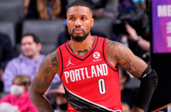 现代足球中 现代足球中