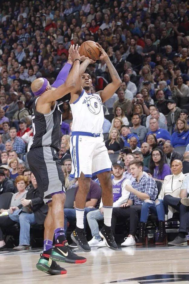 对时机与手 对时机与手